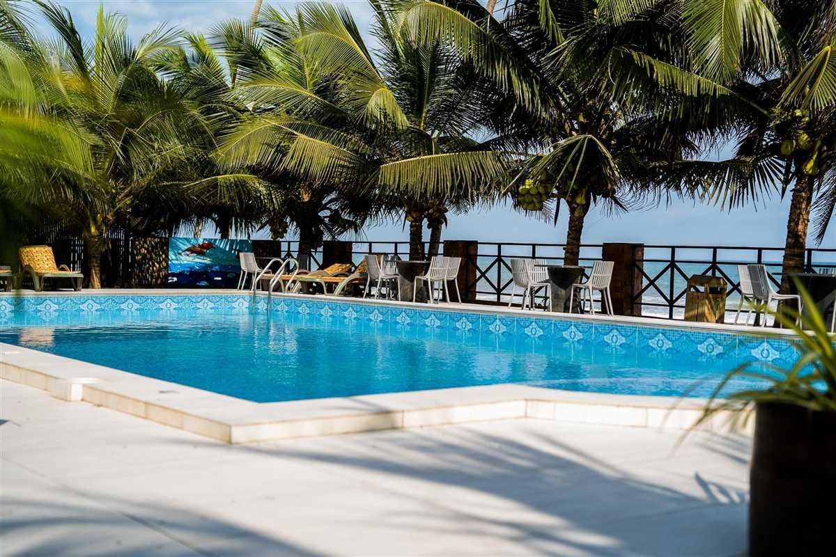 The pool with the Atlantic beyond it